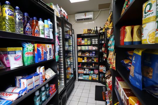 Mini Mercado de apartamento para alugar com 2 quartos, 70m² em Super Quadra Morumbi, São Paulo