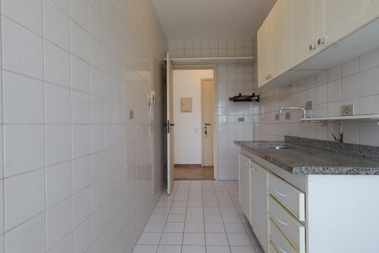 Cozinha de apartamento para alugar com 2 quartos, 70m² em Super Quadra Morumbi, São Paulo