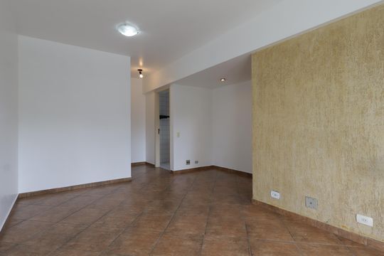 Sala de apartamento para alugar com 2 quartos, 70m² em Super Quadra Morumbi, São Paulo