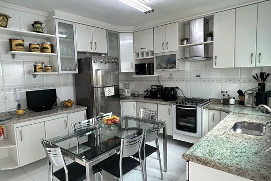 Casa à venda com 3 quartos, 152m² em Vila Nova Savoia, São Paulo