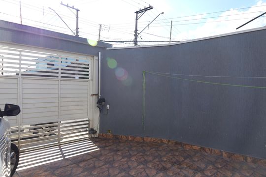 Garagem de casa para alugar com 3 quartos, 90m² em Parque Cruzeiro do Sul, São Paulo