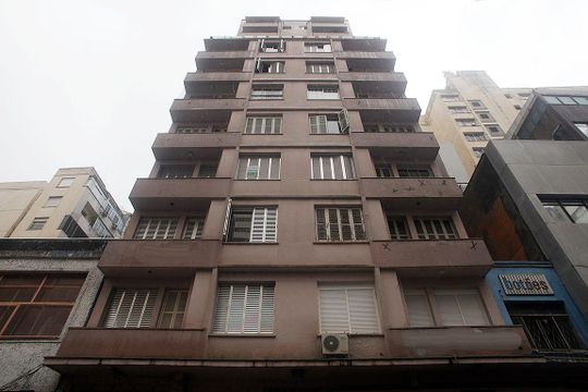 Fachada de apartamento para alugar com 2 quartos, 65m² em Centro Histórico, Porto Alegre