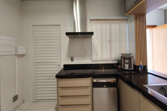 Cozinha de casa à venda com 3 quartos, 230m² em Jardim Anton Von Zuben, Campinas
