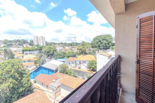 Sacada Quarto 2 de casa para alugar com 4 quartos, 300m² em Vila Irmaos Arnoni, São Paulo