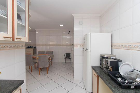 Cozinha de casa para alugar com 4 quartos, 300m² em Vila Irmaos Arnoni, São Paulo