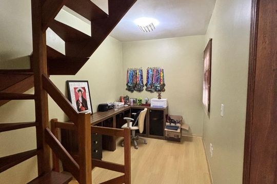 Casa de Condomínio à venda com 3 quartos, 89m² em Teresópolis, Porto Alegre