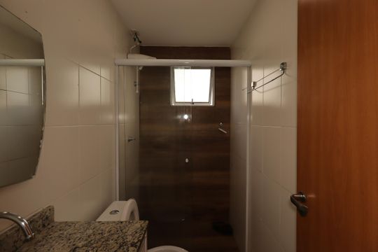 Banheiro de apartamento à venda com 2 quartos, 50m² em Utinga, Santo André