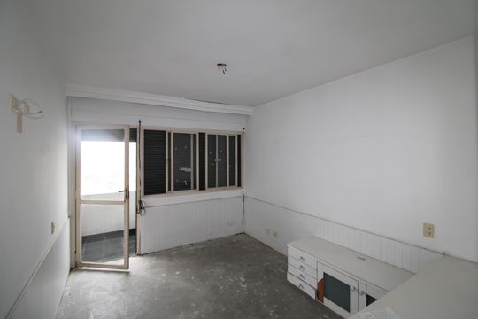 Suíte de apartamento para alugar com 3 quartos, 200m² em Jardim Santa Angelina, São Paulo