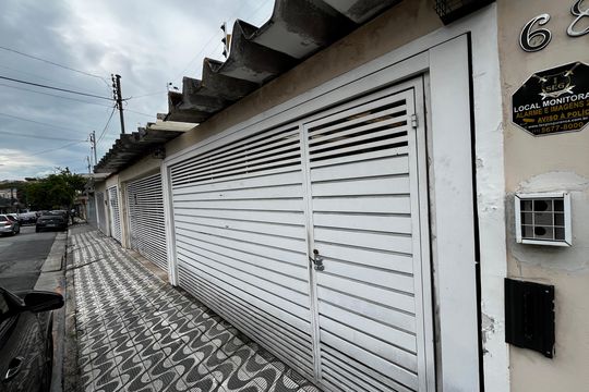 Fachada de casa à venda com 5 quartos, 124m² em Santa Teresinha, São Paulo