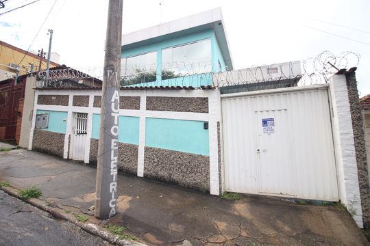 Plaquinha Instalada KNVW-443 de casa à venda com 3 quartos, 365m² em Inconfidentes, Contagem