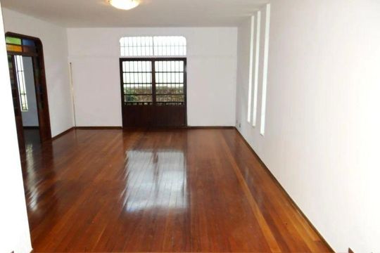 Casa para alugar com 7 quartos, 464m² em Belvedere, Belo Horizonte