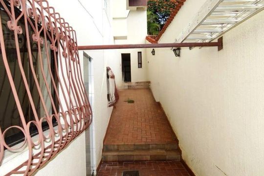 Casa para alugar com 7 quartos, 464m² em Belvedere, Belo Horizonte