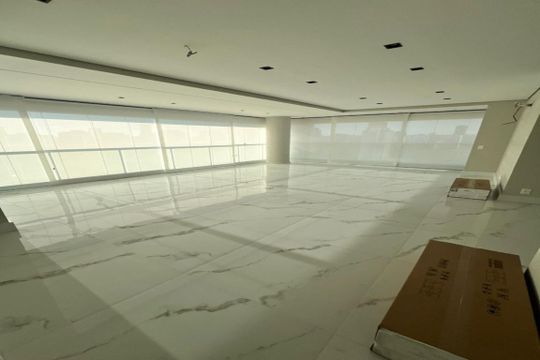 Apartamento para alugar com 3 quartos, 168m² em Vila Cordeiro, São Paulo