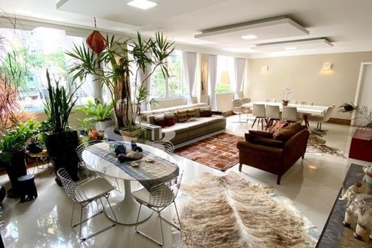 Apartamento para alugar com 2 quartos, 200m² em Jardim Paulista, São Paulo