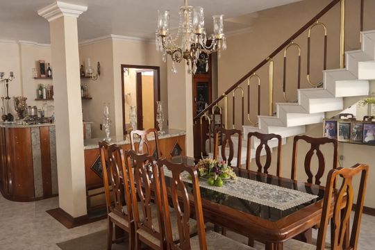 Casa à venda com 4 quartos, 388m² em Chácara Urbana, Jundiaí