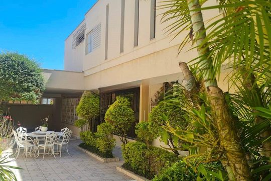 Casa à venda com 4 quartos, 388m² em Chácara Urbana, Jundiaí
