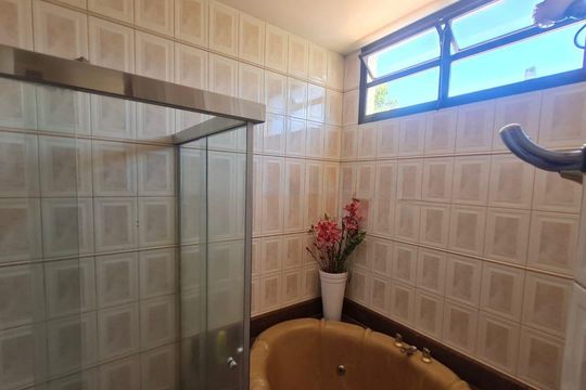 Casa à venda com 4 quartos, 388m² em Chácara Urbana, Jundiaí