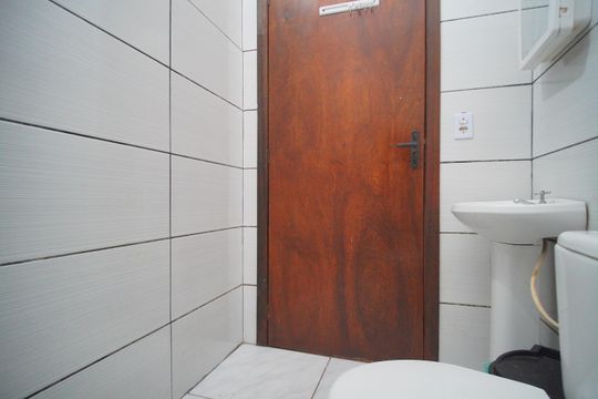 Banheiro de casa à venda com 2 quartos, 616m² em São Miguel, São Leopoldo