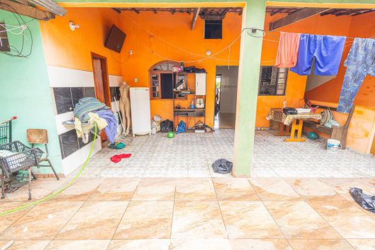 casa 2: varanda de casa à venda com 2 quartos, 180m² em Conjunto Confisco, Belo Horizonte