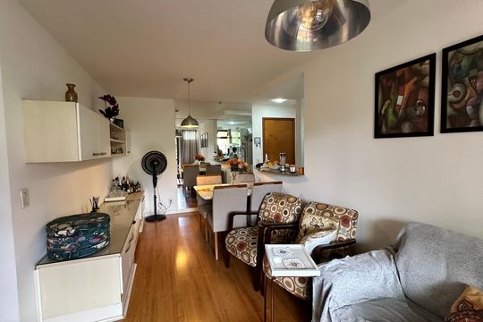 Sala de apartamento à venda com 2 quartos, 70m² em Recreio dos Bandeirantes, Rio de Janeiro
