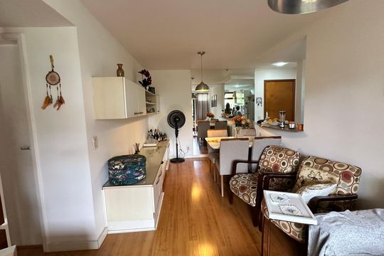 Sala de apartamento à venda com 2 quartos, 70m² em Recreio dos Bandeirantes, Rio de Janeiro