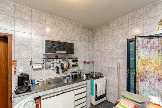 Casa da frente - Cozinha de casa à venda com 6 quartos, 480m² em Penha, Rio de Janeiro