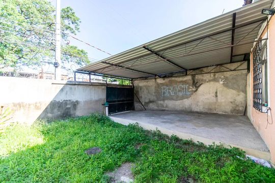 Casa dos fundos - Garagem de casa à venda com 6 quartos, 480m² em Penha, Rio de Janeiro