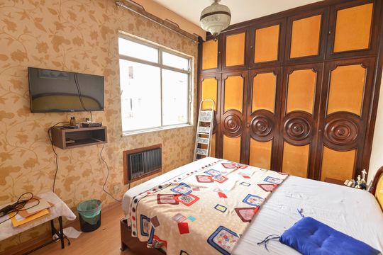 Quarto 2 de apartamento à venda com 4 quartos, 140m² em Tijuca, Rio de Janeiro