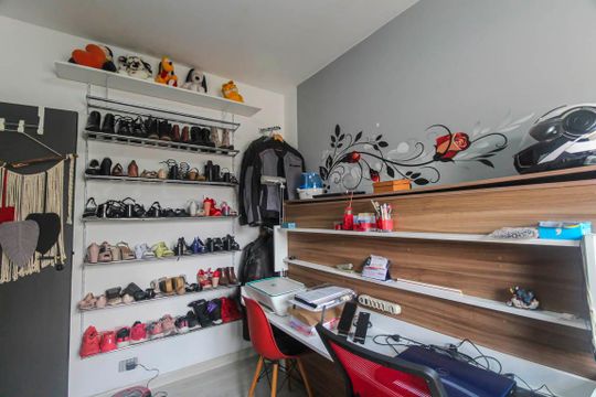 Quarto 3 de casa à venda com 4 quartos, 250m² em Vila California, São Paulo