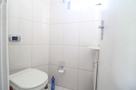 Banheiro da suíte 2 de casa à venda com 3 quartos, 115m² em Vila Marari, São Paulo