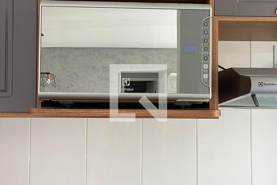 Cozinha de apartamento à venda com 2 quartos, 67m² em Alphaville Industrial, Barueri