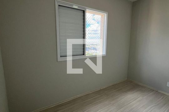 Quarto de apartamento à venda com 2 quartos, 67m² em Alphaville Industrial, Barueri