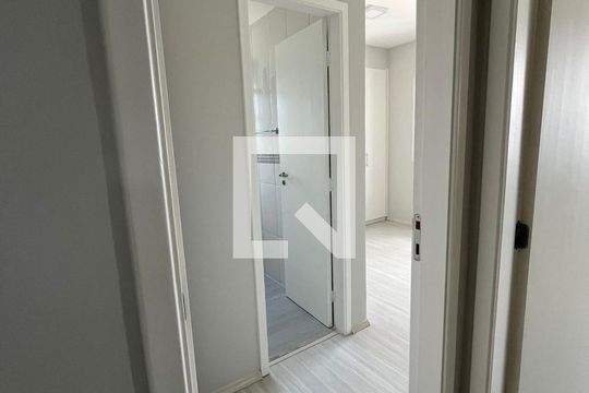 Sala de apartamento à venda com 2 quartos, 67m² em Alphaville Industrial, Barueri
