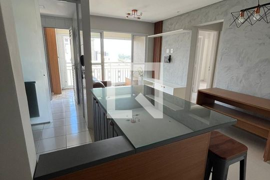 Apartamento à venda com 2 quartos, 67m² em Alphaville Industrial, Barueri