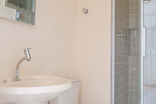 Banheiro de apartamento à venda com 1 quarto, 32m² em Consolação, São Paulo