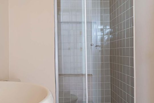 Banheiro de apartamento à venda com 1 quarto, 32m² em Consolação, São Paulo