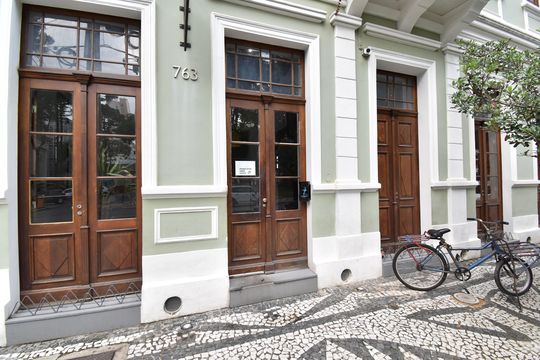 Fachada de kitnet/studio para alugar com 1 quarto, 38m² em Bairro Alto, Curitiba