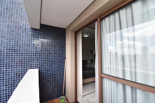 Sacada  de kitnet/studio para alugar com 1 quarto, 38m² em Bairro Alto, Curitiba