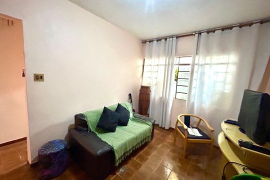 Sala de casa à venda com 3 quartos, 134m² em Parque Santo Antonio, Guarulhos