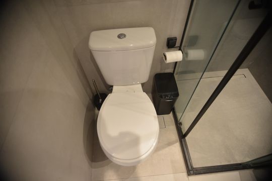 Banheiro Social de apartamento à venda com 2 quartos, 54m² em Vila Leopoldina, Santo André