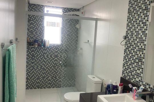 Apartamento para alugar com 4 quartos, 215m² em Caminho das Árvores, Salvador