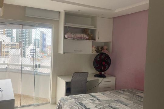 Apartamento para alugar com 4 quartos, 215m² em Caminho das Árvores, Salvador