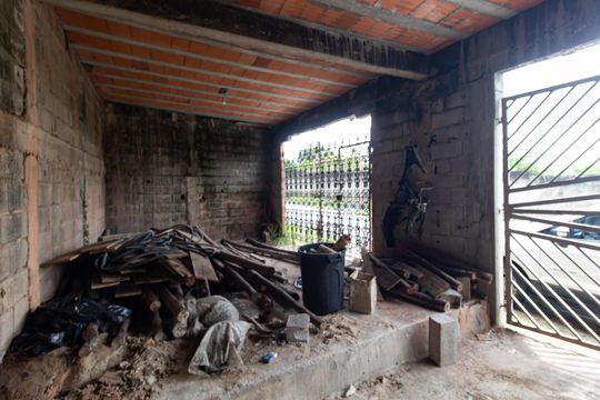 Garagem de casa à venda com 2 quartos, 100m² em Guaianazes, São Paulo