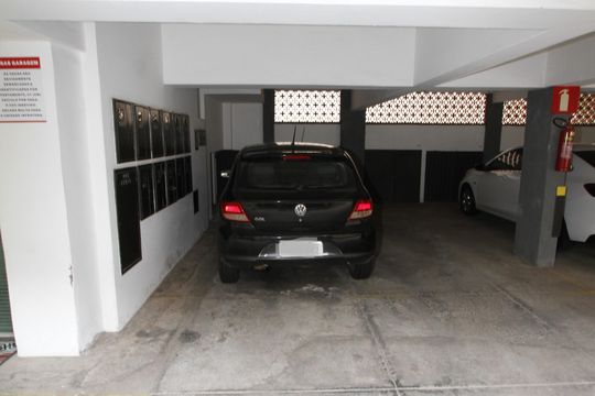 Garagem de apartamento para alugar com 3 quartos, 90m² em Lourdes, Belo Horizonte