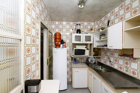 Cozinha de apartamento para alugar com 3 quartos, 90m² em Lourdes, Belo Horizonte