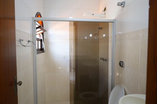 Casa à venda com 3 quartos, 131m² em Vila Marari, São Paulo