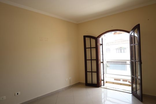 Casa à venda com 3 quartos, 131m² em Vila Marari, São Paulo
