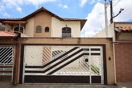 Casa à venda com 3 quartos, 131m² em Vila Marari, São Paulo