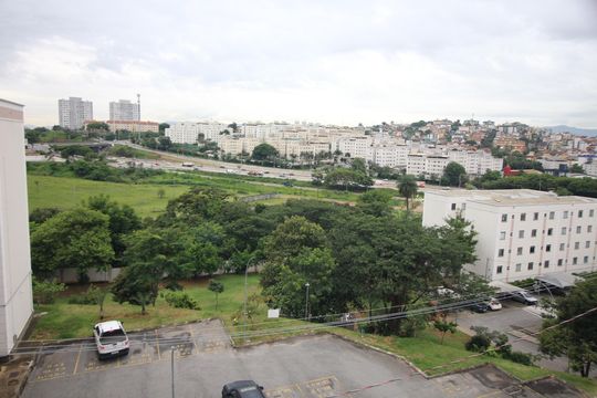 Vista  de apartamento para alugar com 2 quartos, 48m² em Califórnia, Contagem