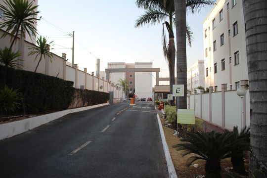 Fachada de apartamento para alugar com 2 quartos, 48m² em Califórnia, Contagem
